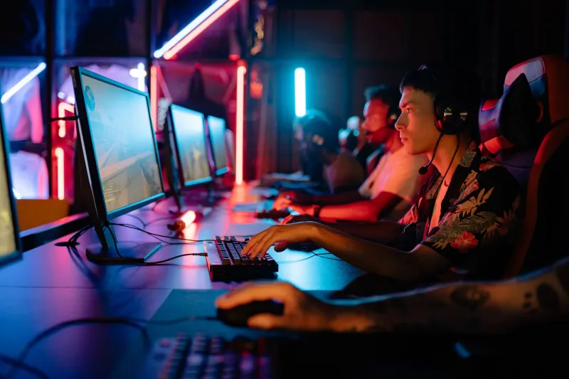 Esports di Notte: Come Scommettere su LoL, CS2 e Dota 2 Quando i Bookmaker Dormono