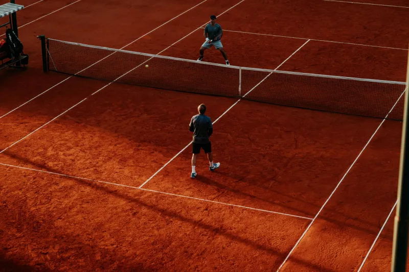 Tennis e Volley alle 3 di Notte: Come Scovare Quote d'Oro nei Tornei Asiatici che Nessuno Segue